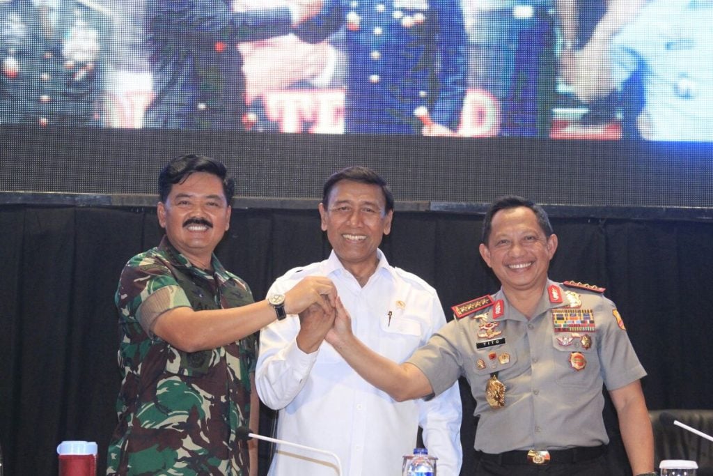 Menko Polhukam Ingatkan Pentingnya Sinergitas TNI dan Polri